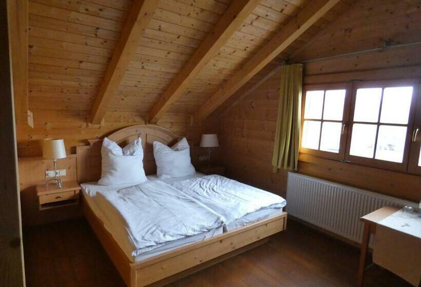 호텔 Kitz Alm Saarwellingen