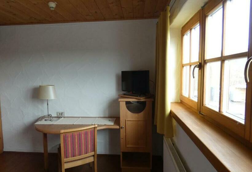 호텔 Kitz Alm Saarwellingen