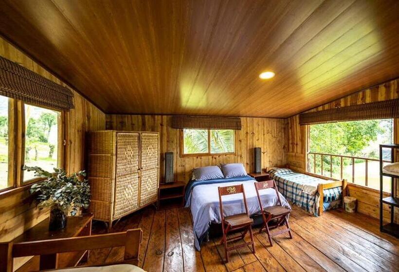 هتل Leguaro Refugio De Colibríes