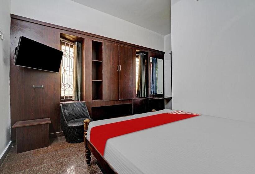 فندق Oyo Flagship 81130 Palm Stay