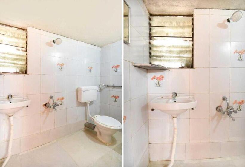 Отель Oyo Flagship 81136 Renuka Lodging And Boarding