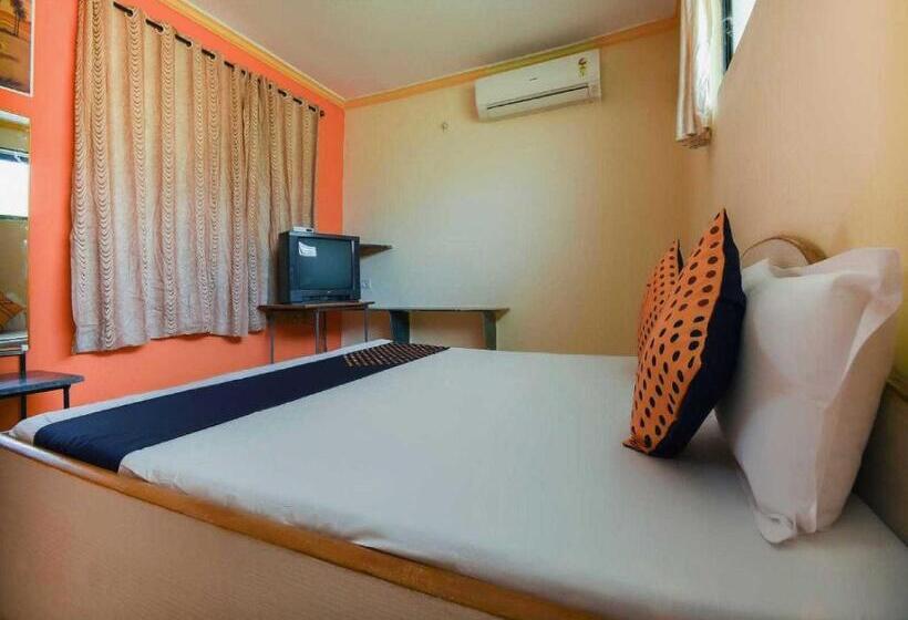 Отель Oyo Flagship 81136 Renuka Lodging And Boarding