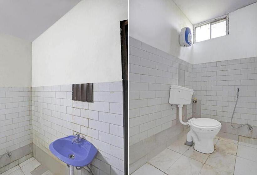 Отель Oyo Flagship 81142 Town Palace