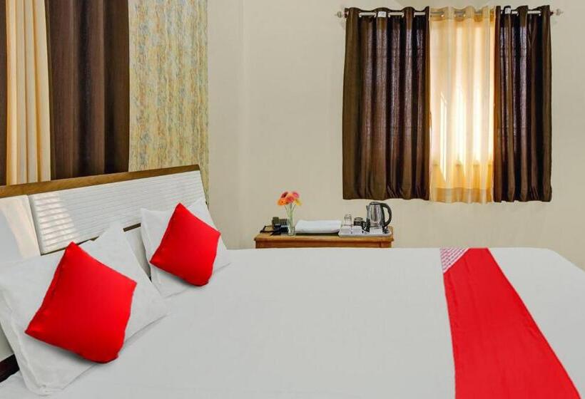 ホテル Oyo Flagship 81158  Rukmini Inn Banquets