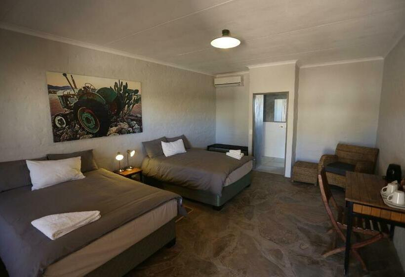 酒店 Solitaire Lodge