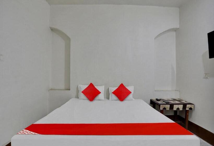 فندق Spot On 81110 Ganga Darshan Guest House