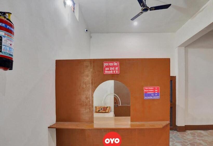 فندق Spot On 81110 Ganga Darshan Guest House