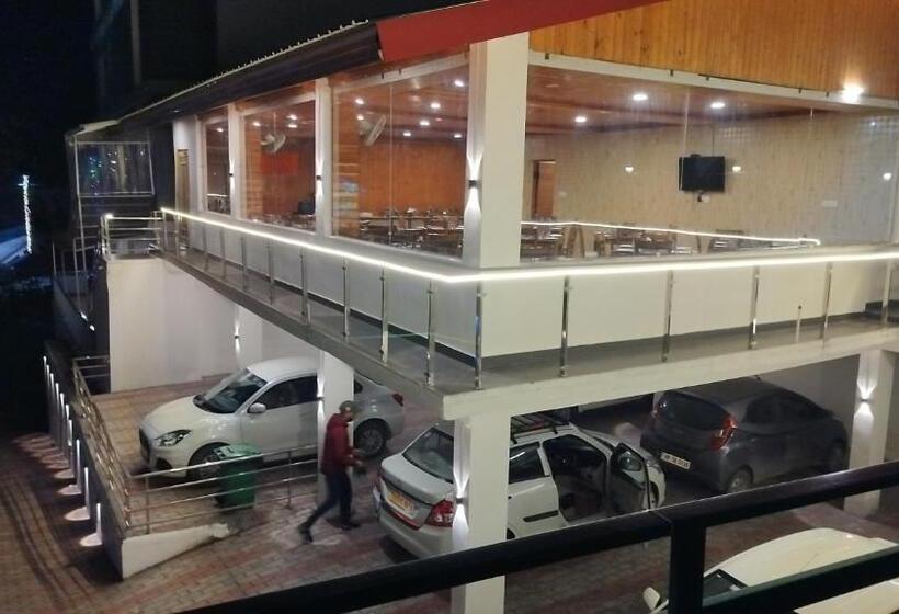 فندق Vaayu Resorts And Spa