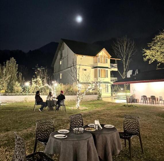 فندق Vaayu Resorts And Spa