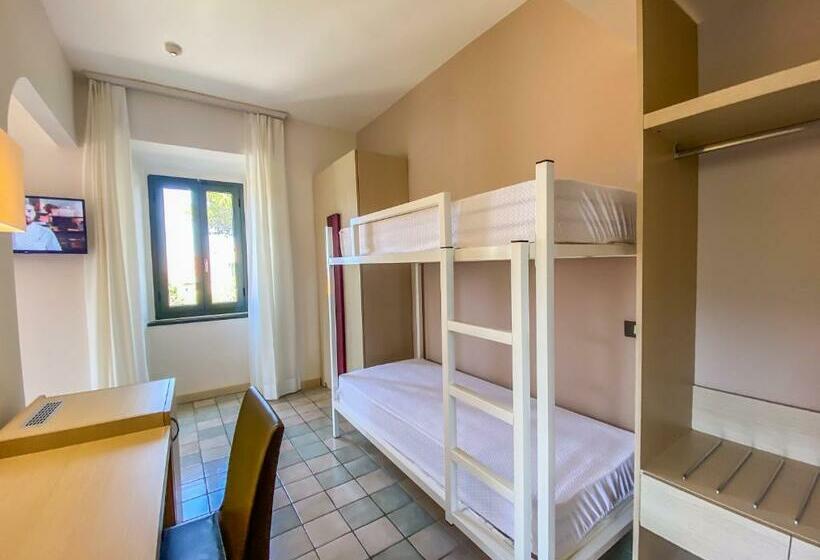 La Mandola Eco Hostel