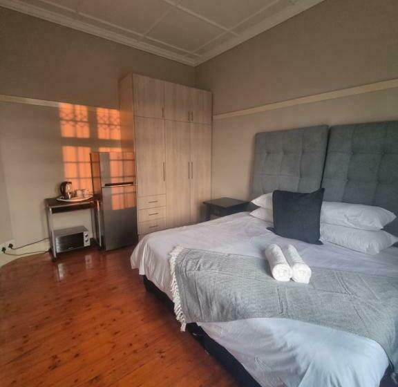 بنسيون Capital On French Guest House