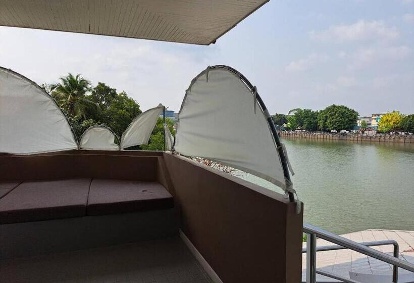 بنسيون Casapapa Homeandspace