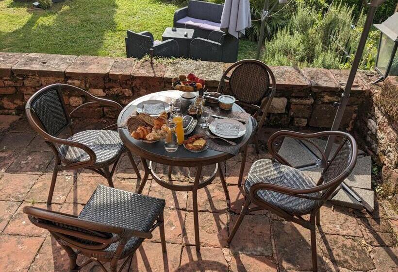 بنسيون Château De Vassinhac Chambres D Hôtes Collonges La Rouge