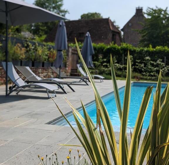 بنسيون Château De Vassinhac Chambres D Hôtes Collonges La Rouge