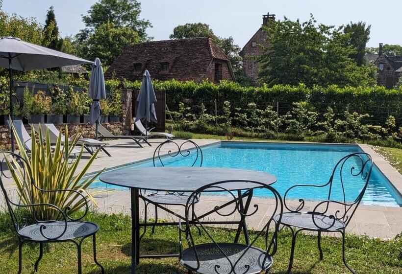 بنسيون Château De Vassinhac Chambres D Hôtes Collonges La Rouge