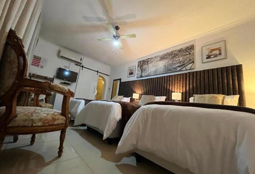 פנסיון Swane’s Guesthouse