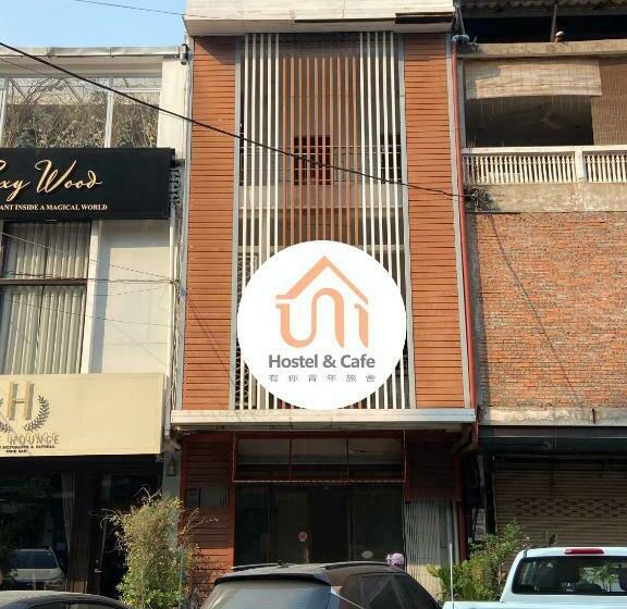 Uni Hostel