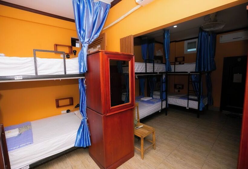 هاستل Vientiane Ruby Riverside