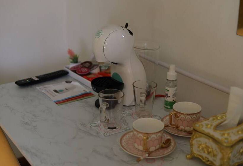 호스텔 The Evergreen Inn