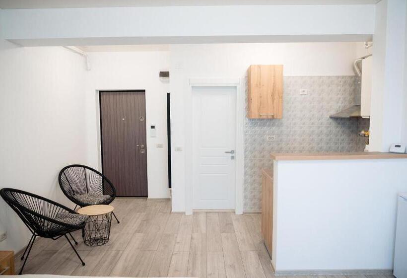 Almar Luxury Residence   Renting Apartments & Free Pool