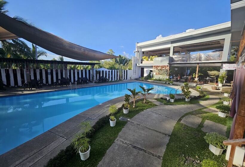 Bakawan Hideaway Resort And Restaurant