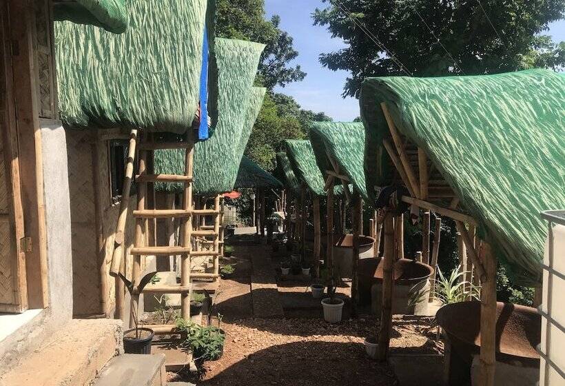 تختخواب و صبحانه Bayview Coron Kawa Resort