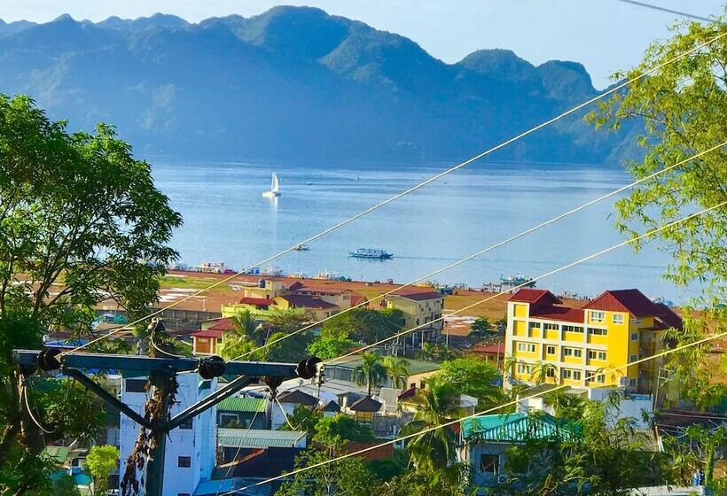 تختخواب و صبحانه Bayview Coron Kawa Resort