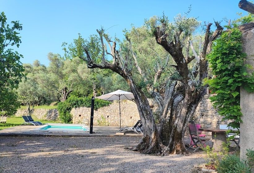 مبيت وإفطار Le Mas Mélusine