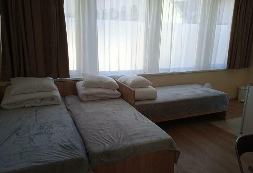 Belvárosi Otthon Eger  Munkásszálló