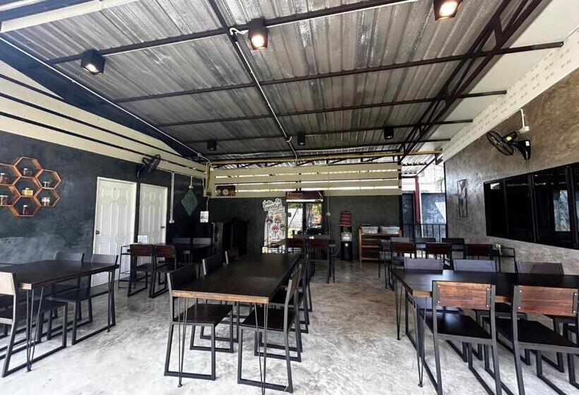 酒店 มนต์เมืองเชียงใหม่ รีสอร์ต Monmuang Chiangmai Resort