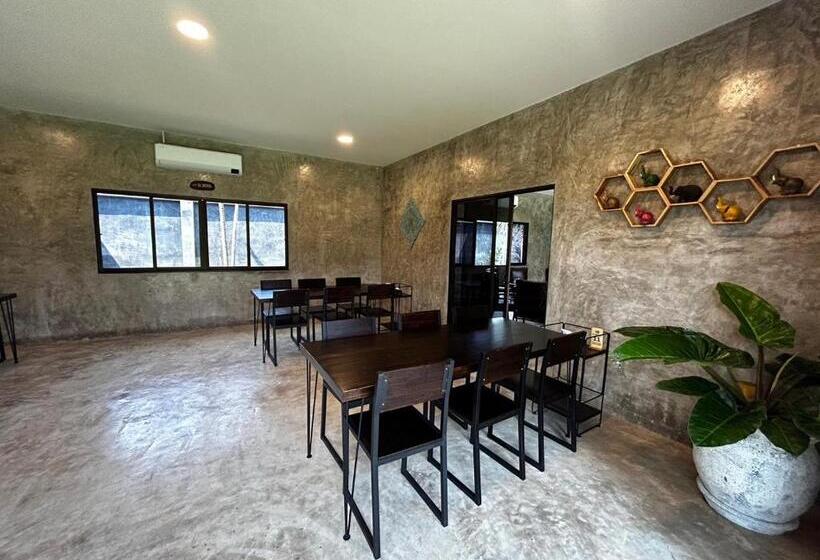 酒店 มนต์เมืองเชียงใหม่ รีสอร์ต Monmuang Chiangmai Resort