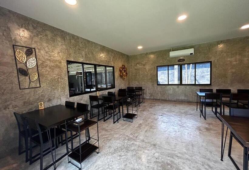 酒店 มนต์เมืองเชียงใหม่ รีสอร์ต Monmuang Chiangmai Resort