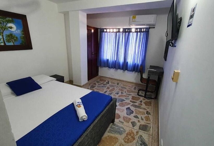 Отель Acapulco Caucasia