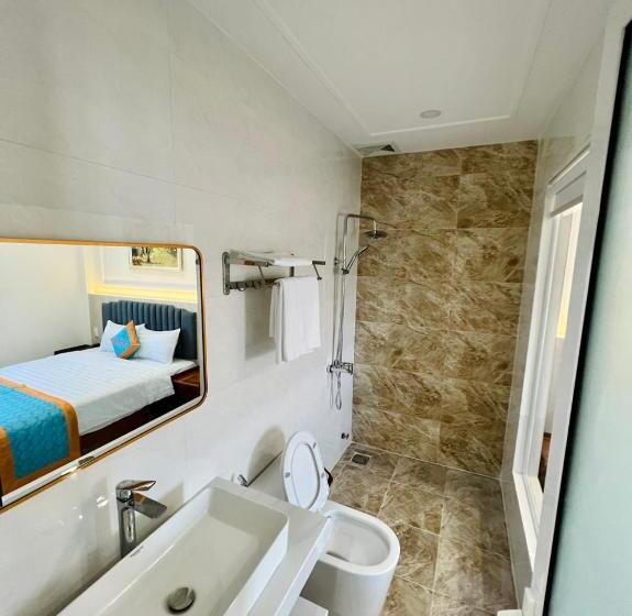 هتل Khách Sạn Biển Xanh