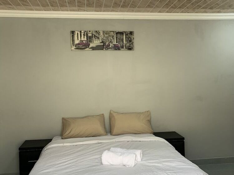 Отель Northmead Lodge