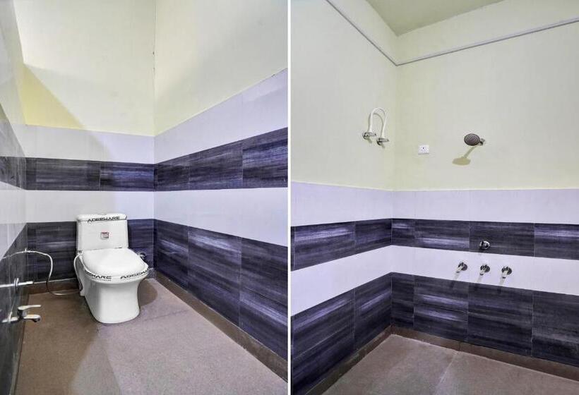 ホテル Oyo Flagship 80991 Kvs Residency