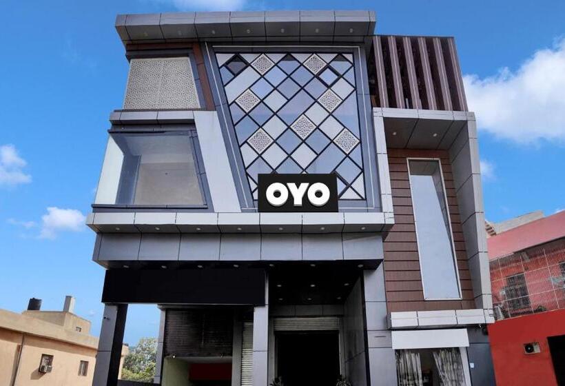 Отель Oyo Flagship 80991  Kvs Residency