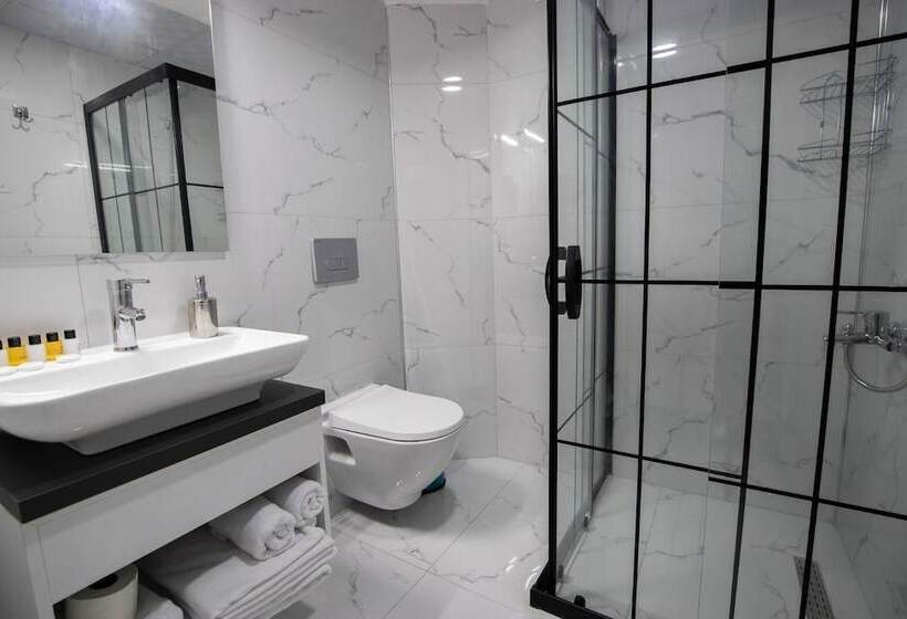 בית מלון כפרי Rodis