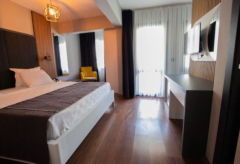 בית מלון כפרי Rodis