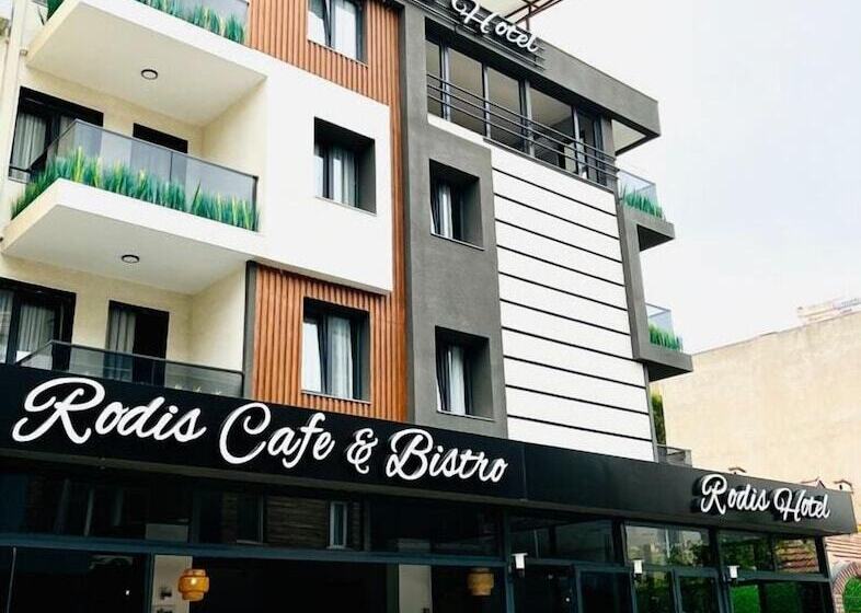 בית מלון כפרי Rodis