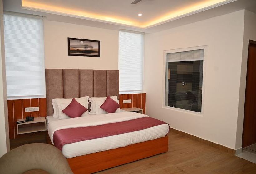 Sagar Residency  Best Mountain View Hotel In Palampur