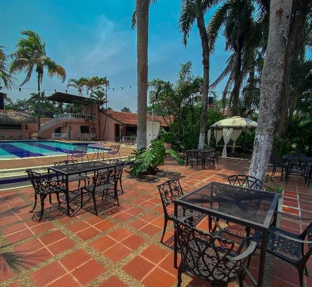 Отель Sunrise By Hype