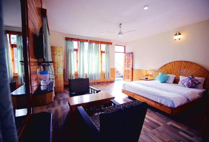 酒店 The Cedar Cottages Manali