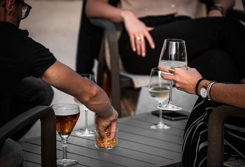 Отель The Originals City, Relais D Estillac, Agen Sud