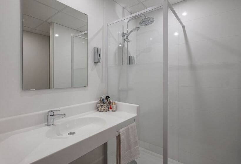 Отель The Originals City, Relais D Estillac, Agen Sud