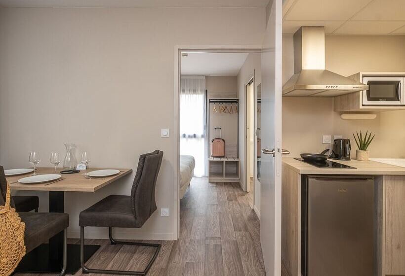 Отель The Originals City, Relais D Estillac, Agen Sud