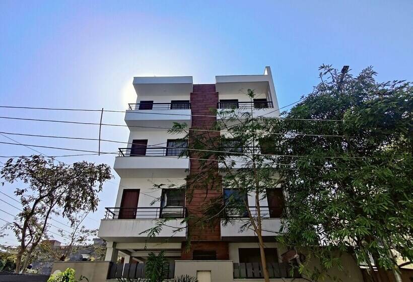 Отель The Shacon