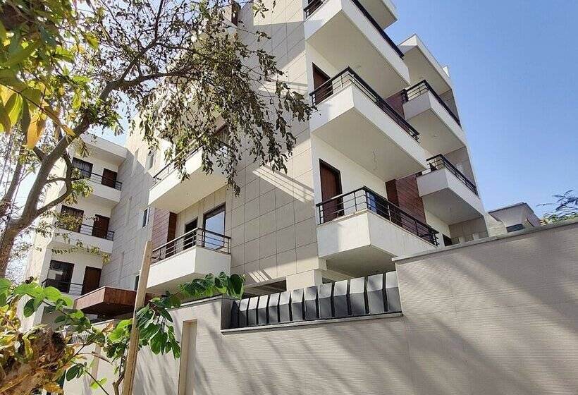 Отель The Shacon