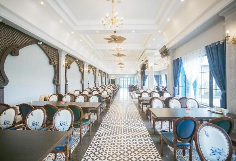 هتل Vườn Vua Resort & Villas