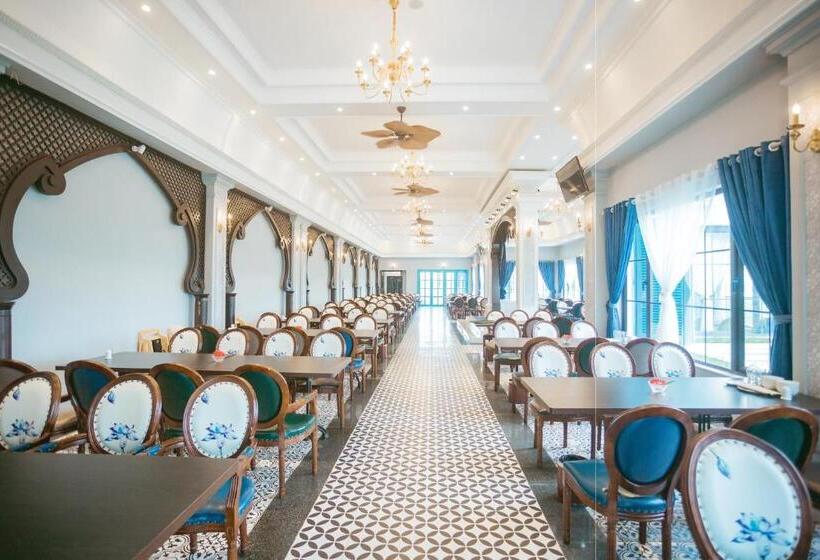 هتل Vườn Vua Resort & Villas